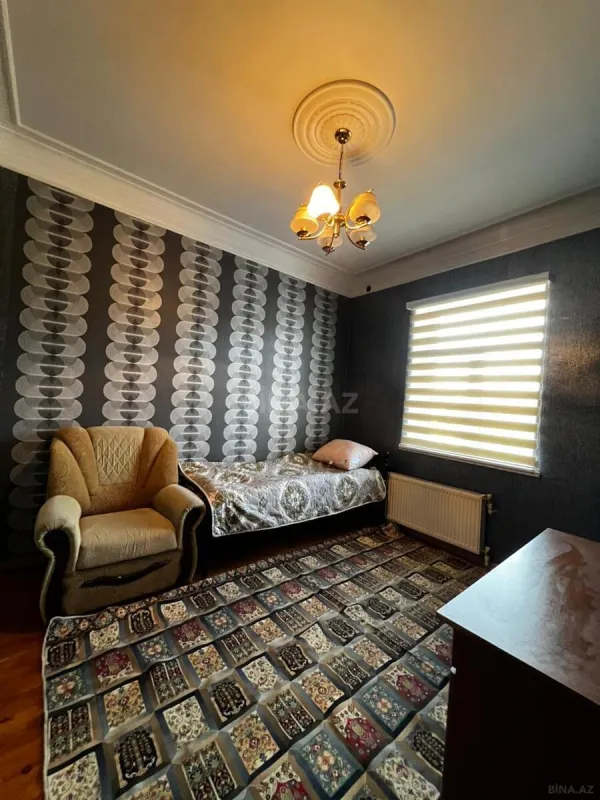 Satılır 6 otaqlı həyət evi 200 m²