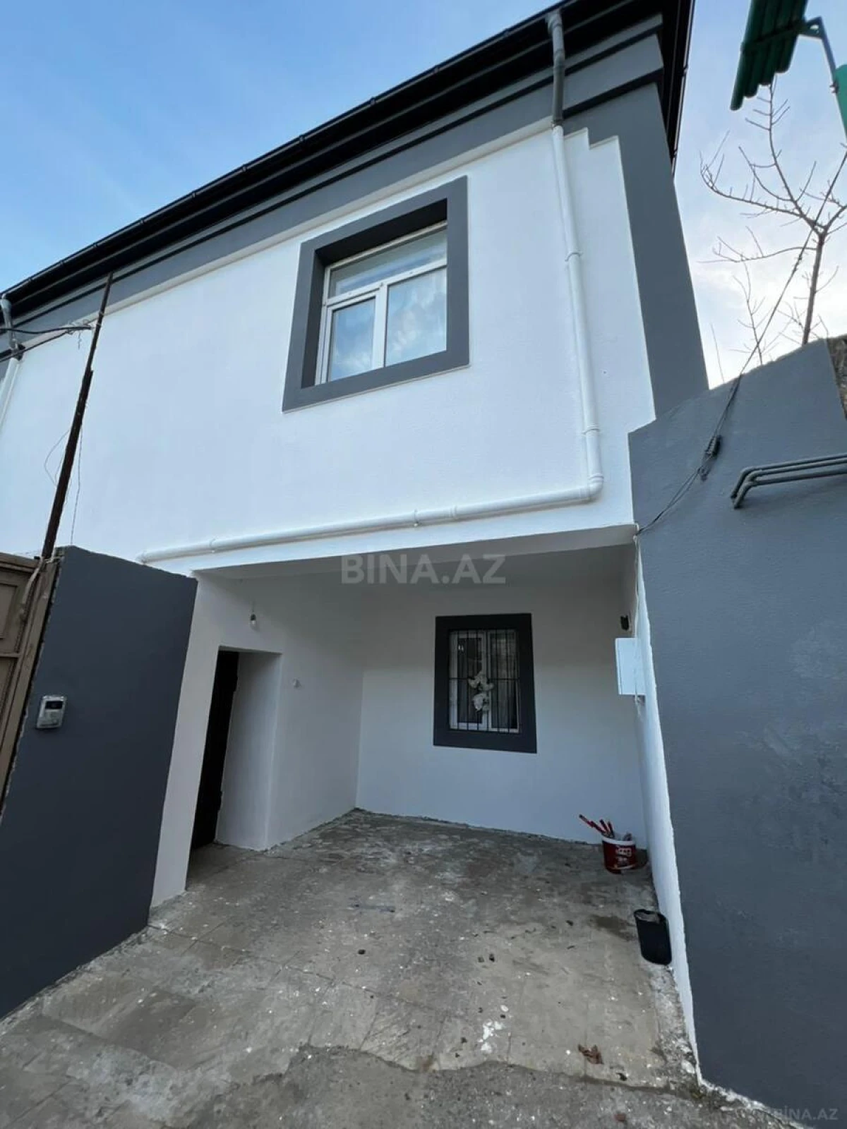Satılır 6 otaqlı həyət evi 200 m²