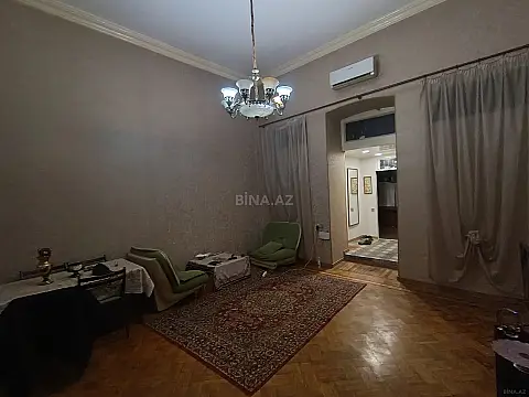 Satılır 2 otaqlı mənzil 75 m²
