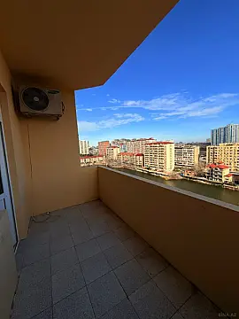 Satılır 3 otaqlı mənzil 120 m²