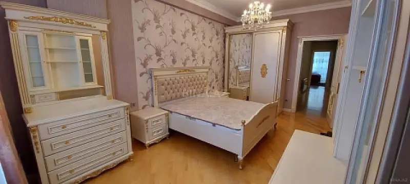 Kirayə verilir 3 otaqlı mənzil 140 m² — Bakı, Nizami 3 otaq 140.00 m²