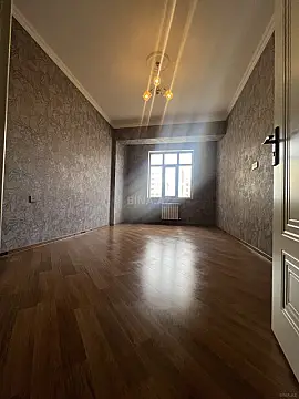 Kirayə verilir 2 otaqlı mənzil 80 m²
