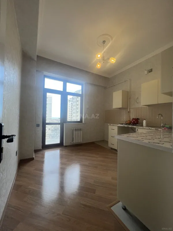 Kirayə verilir 2 otaqlı mənzil 80 m²