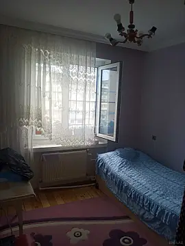 Satılır 4 otaqlı mənzil 90 m²