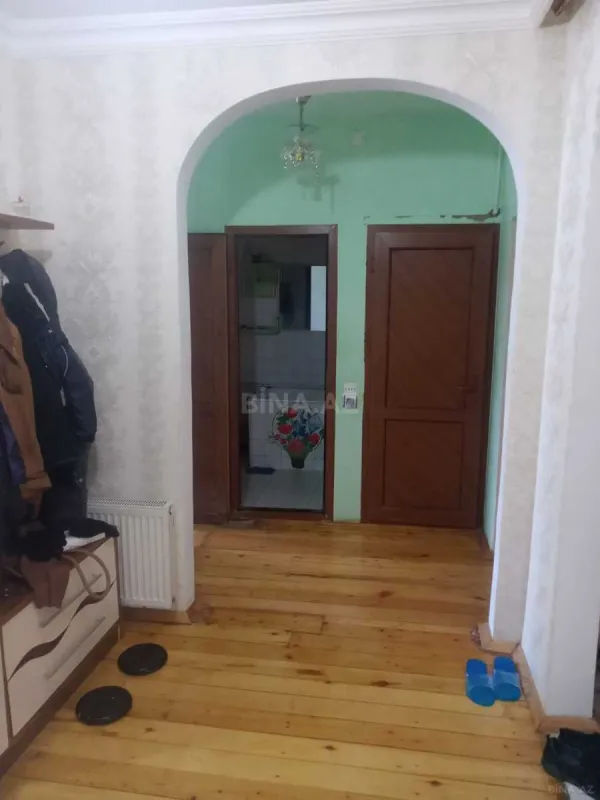 Satılır 4 otaqlı mənzil 90 m²