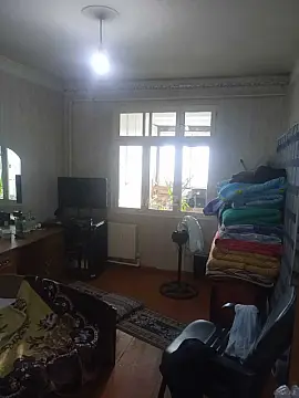 Satılır 4 otaqlı mənzil 90 m²