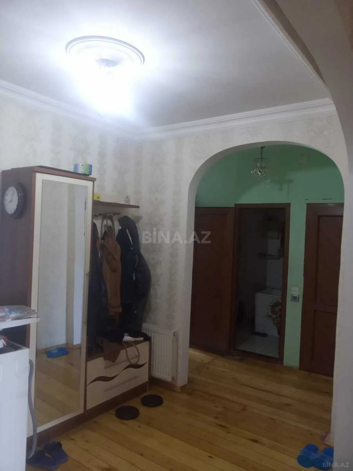 Satılır 4 otaqlı mənzil 90 m²