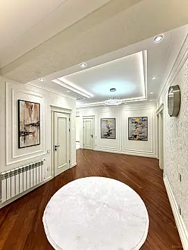 Satılır 4 otaqlı mənzil 191 m²