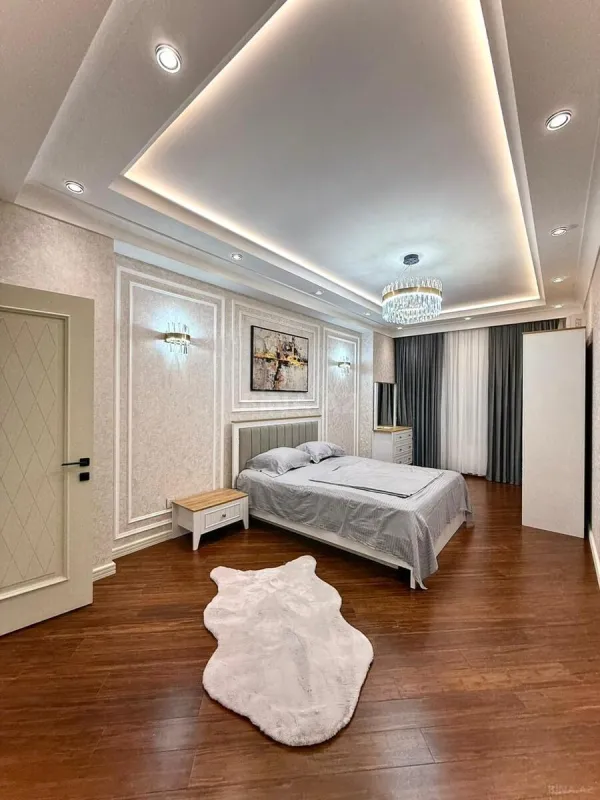 Satılır 4 otaqlı mənzil 191 m²