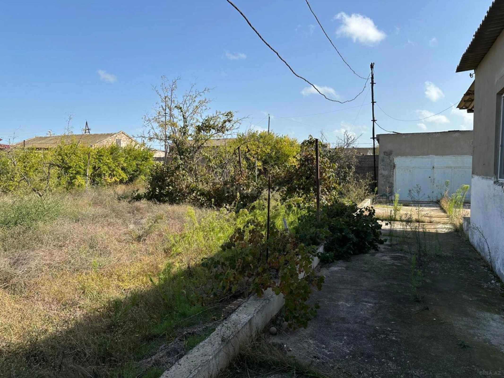 Satılır 5 otaqlı həyət evi 200 m²