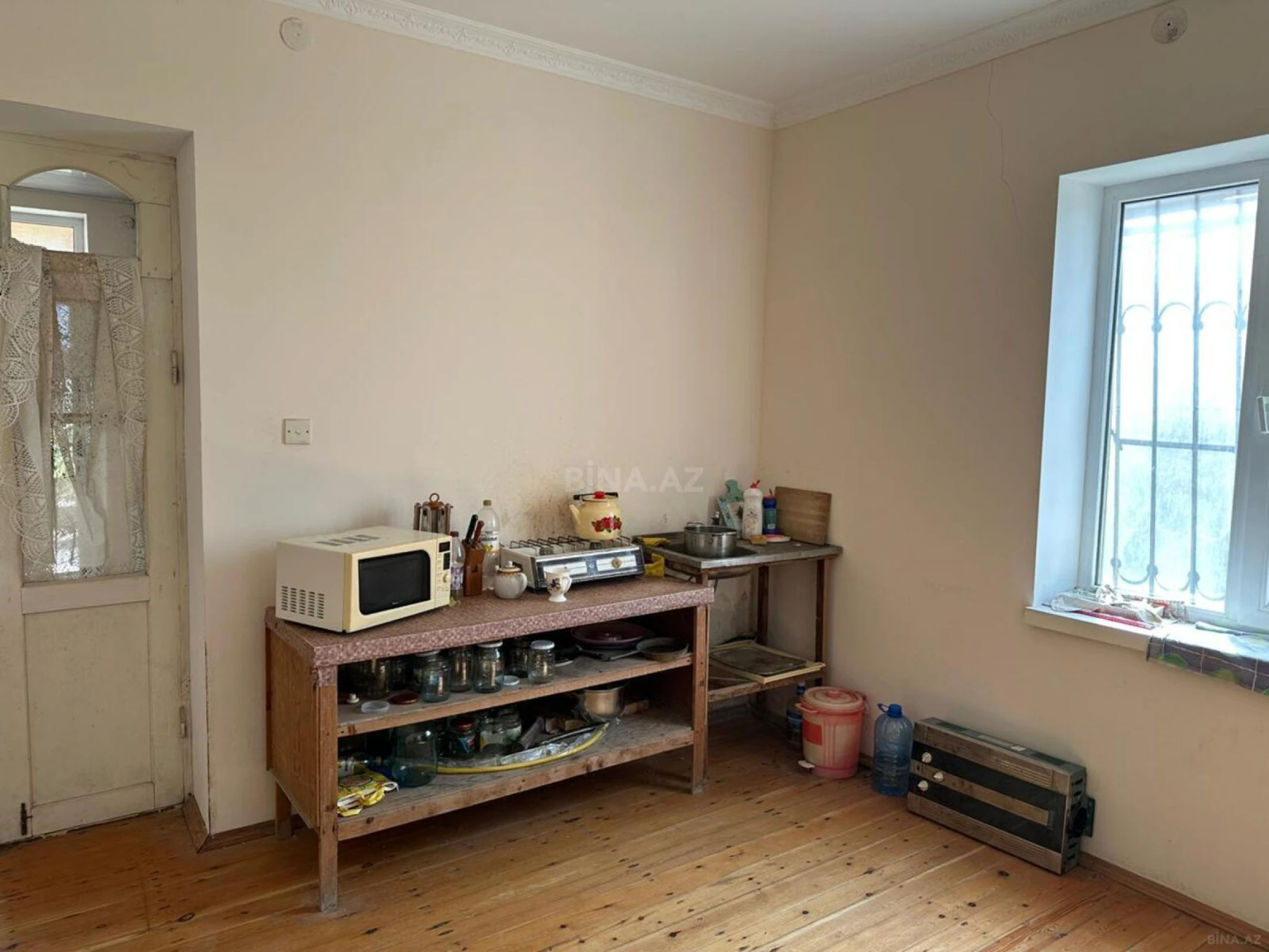 Satılır 5 otaqlı həyət evi 200 m²