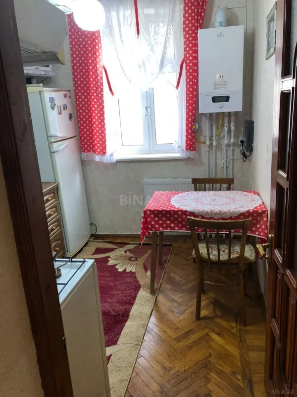 Kirayə verilir 2 otaqlı mənzil 65 m²