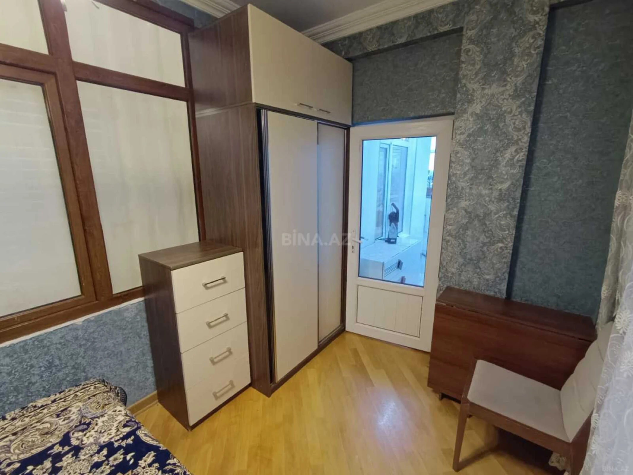Kirayə verilir 2 otaqlı mənzil 65 m²