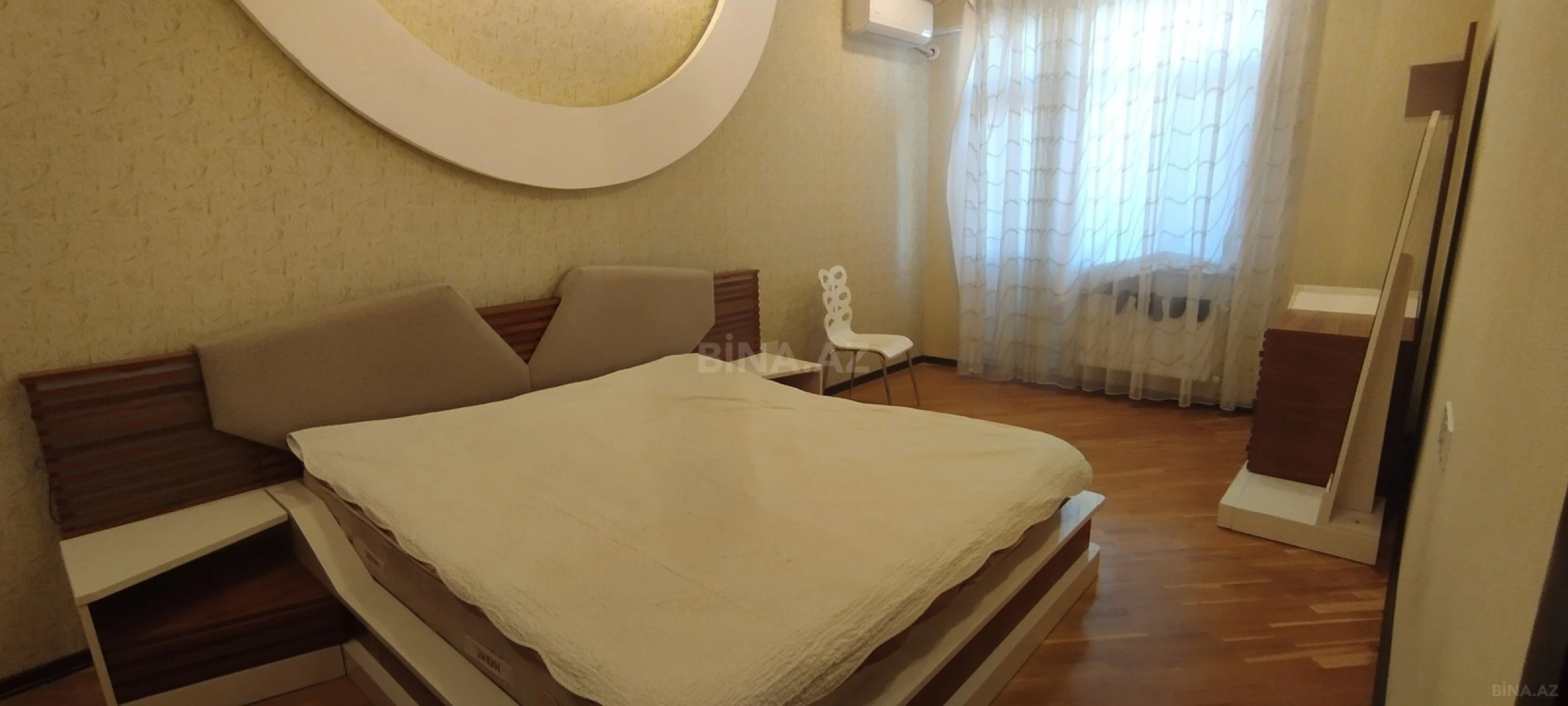 Kirayə verilir 3 otaqlı mənzil 150 m²