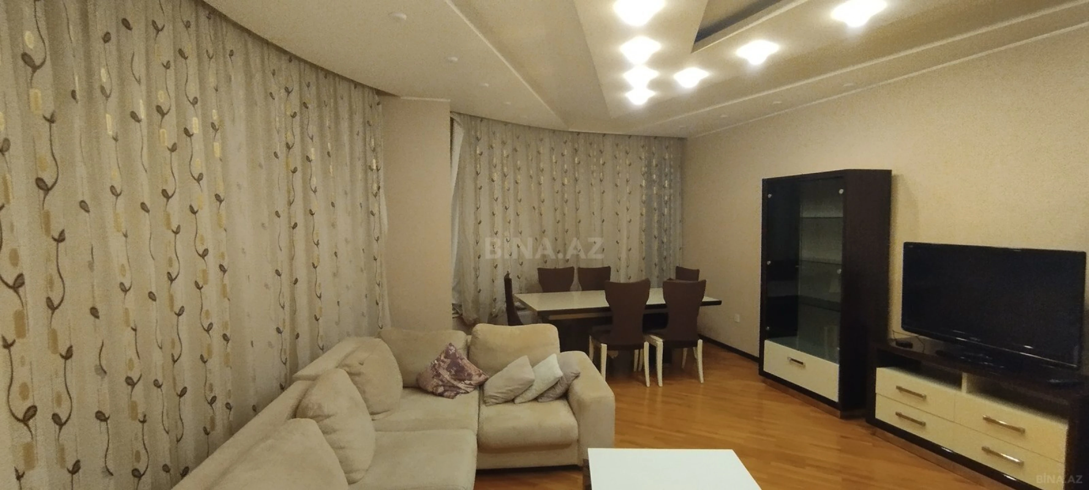 Kirayə verilir 3 otaqlı mənzil 150 m²