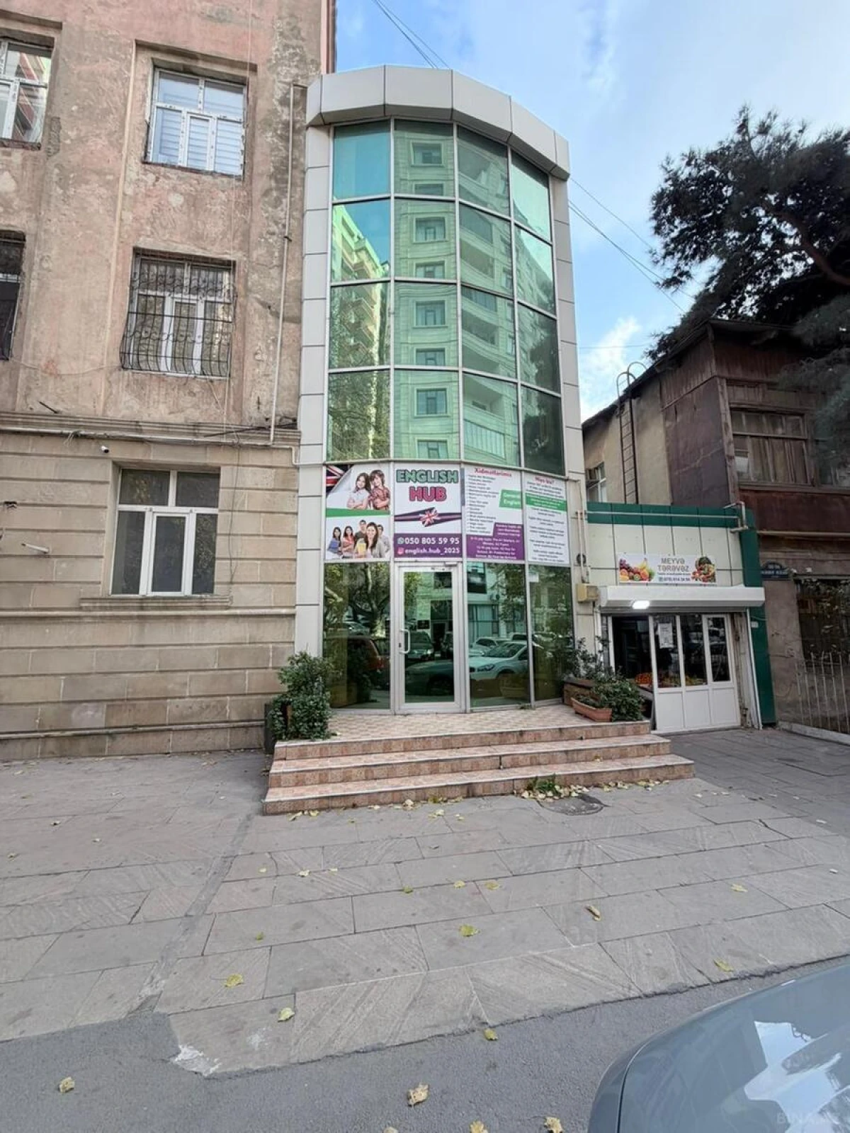 Kirayə verilir 4 otaqlı ofis 150 m²