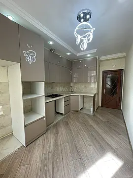 Kirayə verilir 2 otaqlı mənzil 88 m²