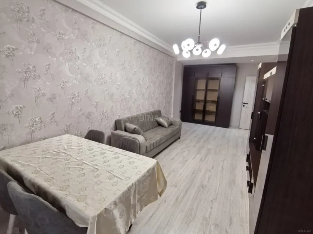 Kirayə verilir 2 otaqlı mənzil 80 m²