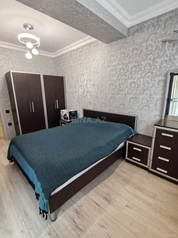 Kirayə verilir 2 otaqlı mənzil 80 m²