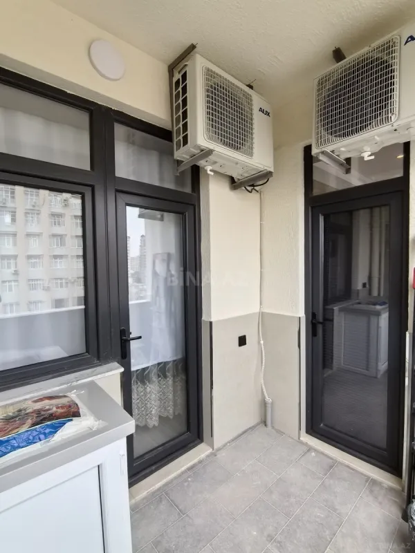 Kirayə verilir 2 otaqlı mənzil 80 m²