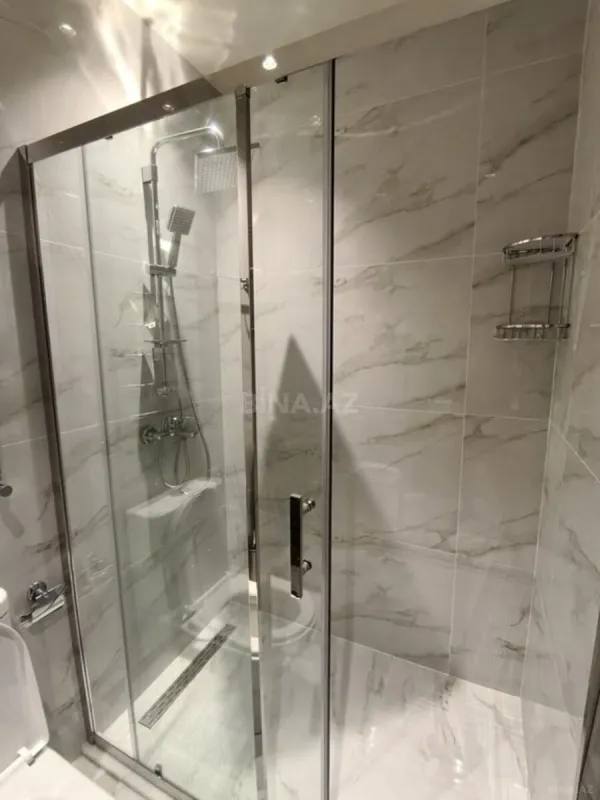 Kirayə verilir 2 otaqlı mənzil 80 m²