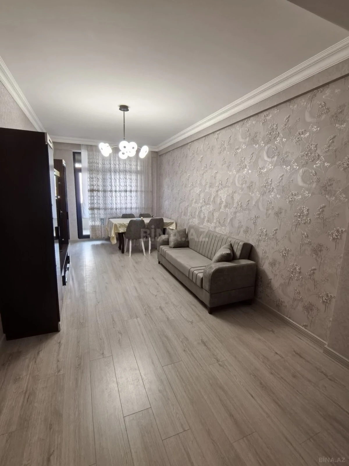 Kirayə verilir 2 otaqlı mənzil 80 m²