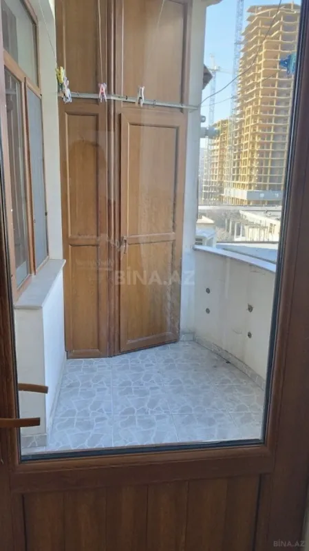 Satılır 3 otaqlı mənzil 124 m²