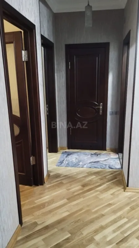 Satılır 3 otaqlı mənzil 124 m²