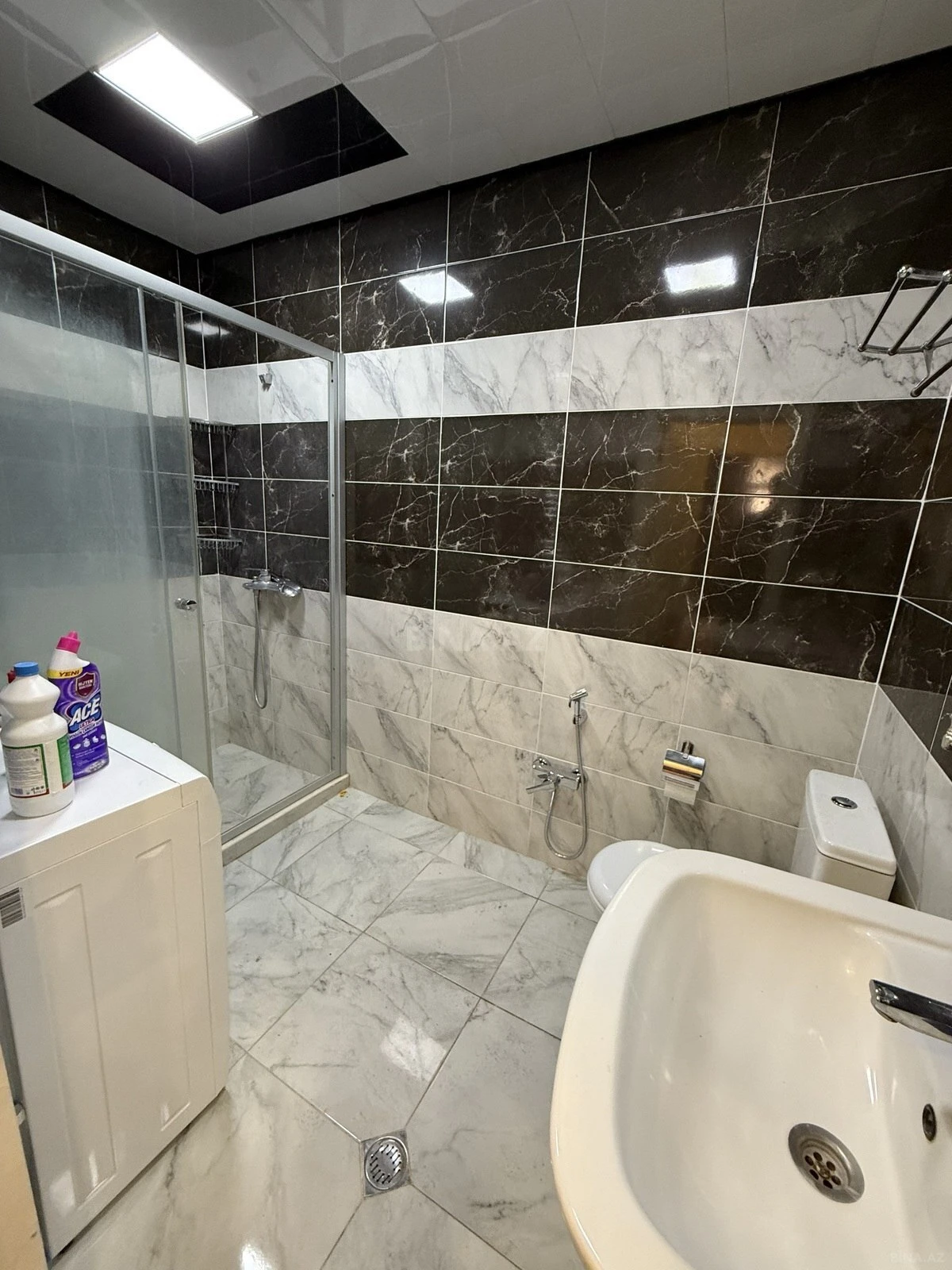 Satılır 2 otaqlı mənzil 55 m²