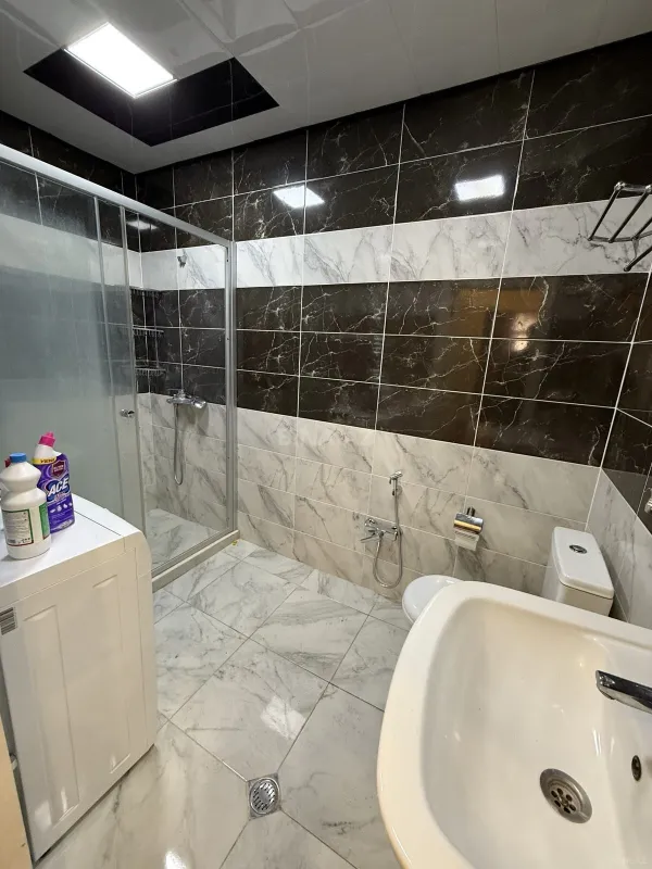 Satılır 2 otaqlı mənzil 55 m²
