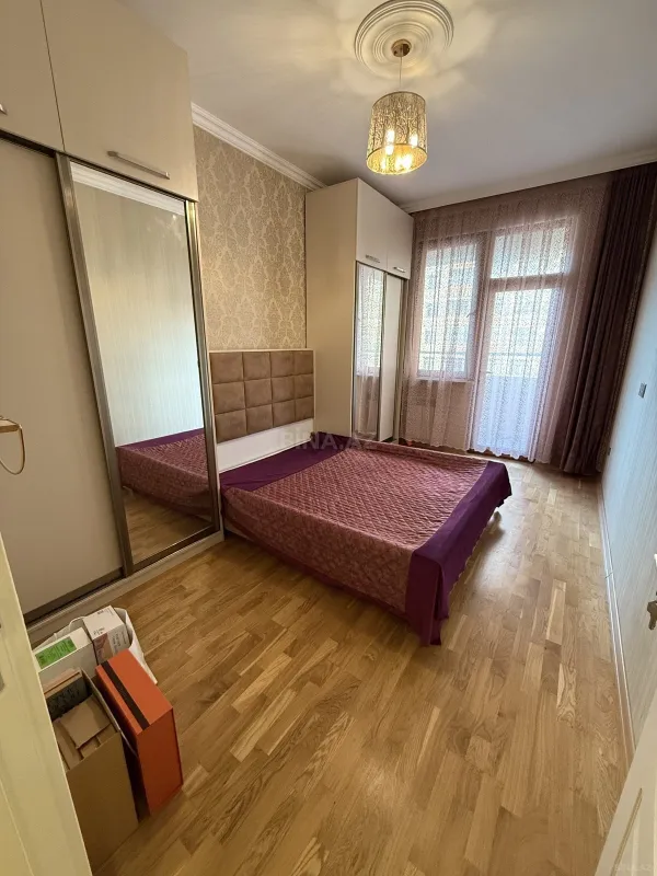 Satılır 2 otaqlı mənzil 55 m²