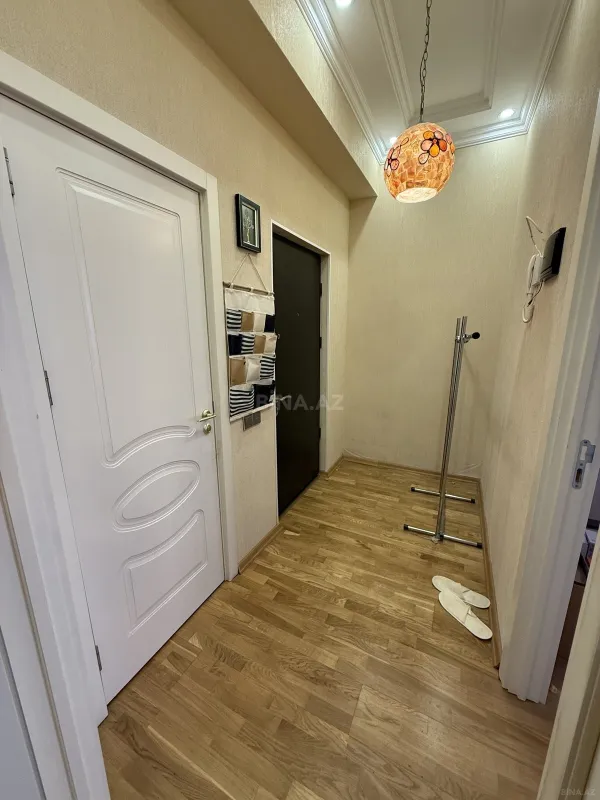 Satılır 2 otaqlı mənzil 55 m²