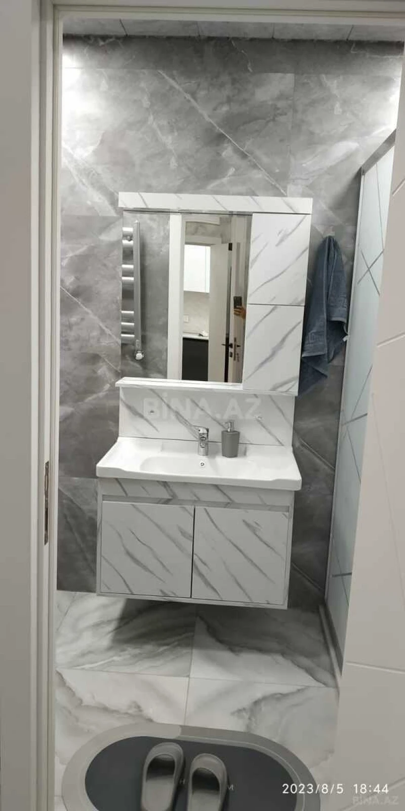 Kirayə verilir 2 otaqlı mənzil 60 m²