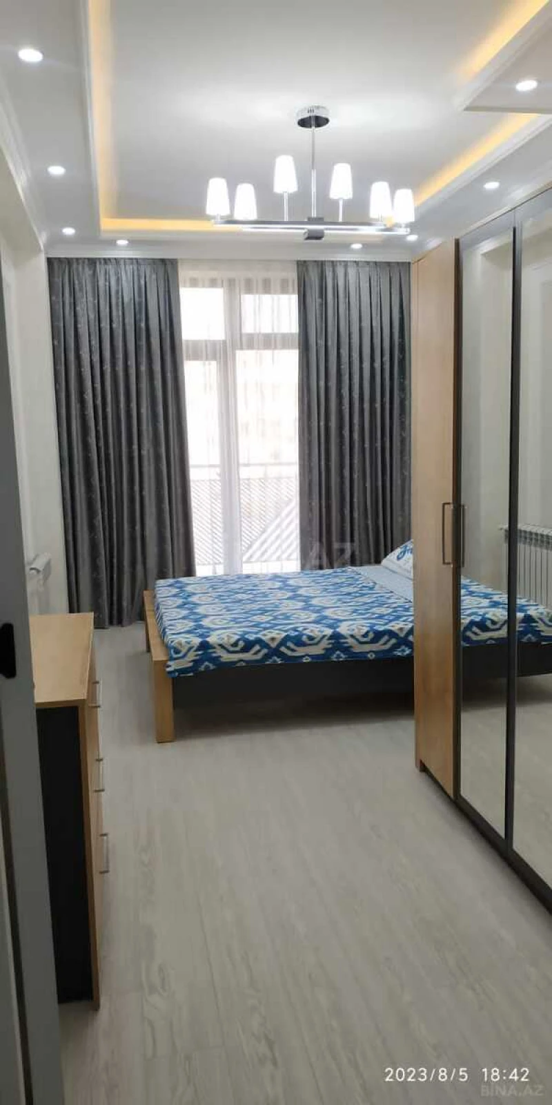 Kirayə verilir 2 otaqlı mənzil 60 m²