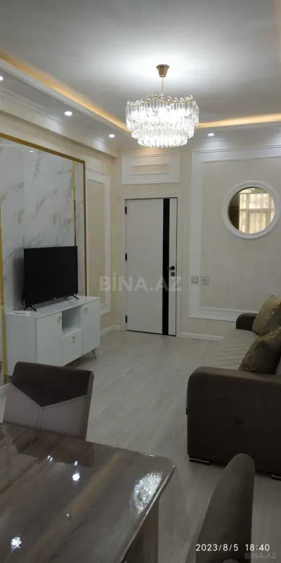 Kirayə verilir 2 otaqlı mənzil 60 m²