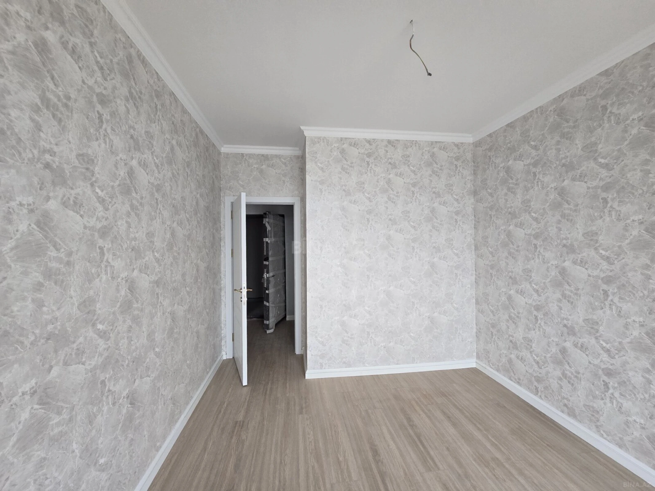 Satılır 1 otaqlı mənzil 35 m²