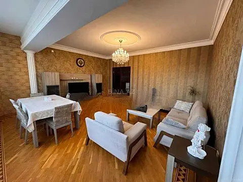 Kirayə verilir 3 otaqlı mənzil 130 m² — Bakı, Nərimanov 3 otaq 130.00 m²