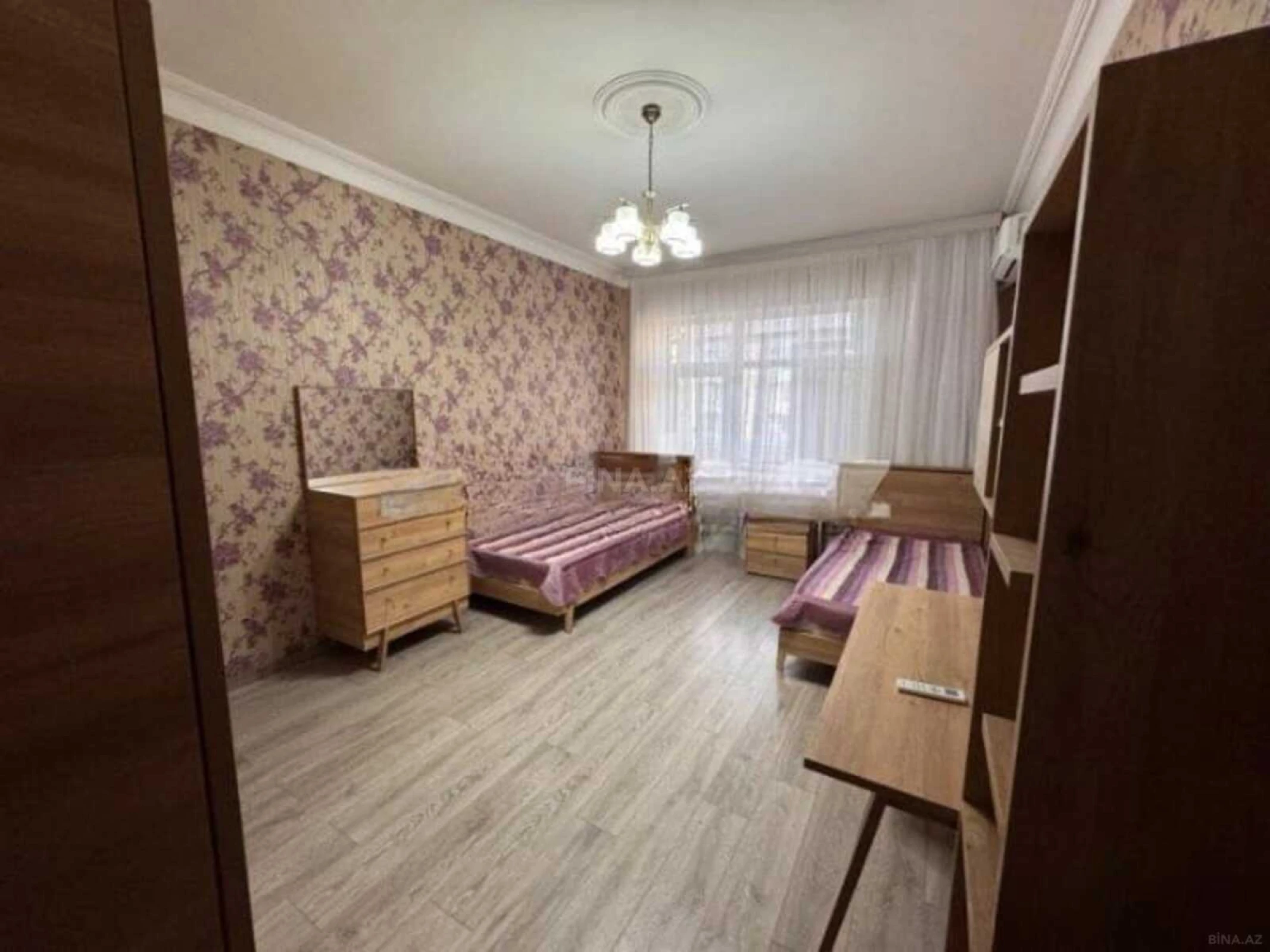 Kirayə verilir 3 otaqlı mənzil 130 m²