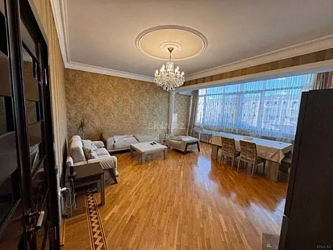 Kirayə verilir 3 otaqlı mənzil 130 m²