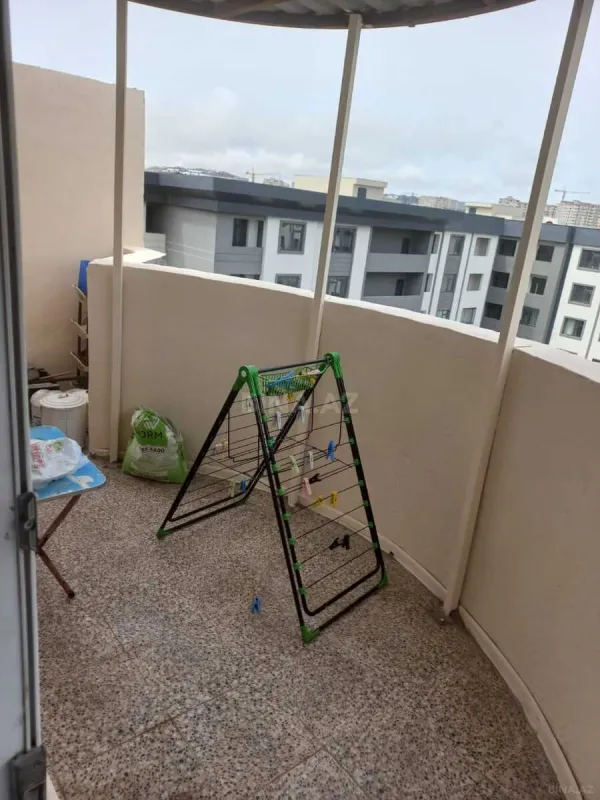 Satılır 2 otaqlı mənzil 72 m²