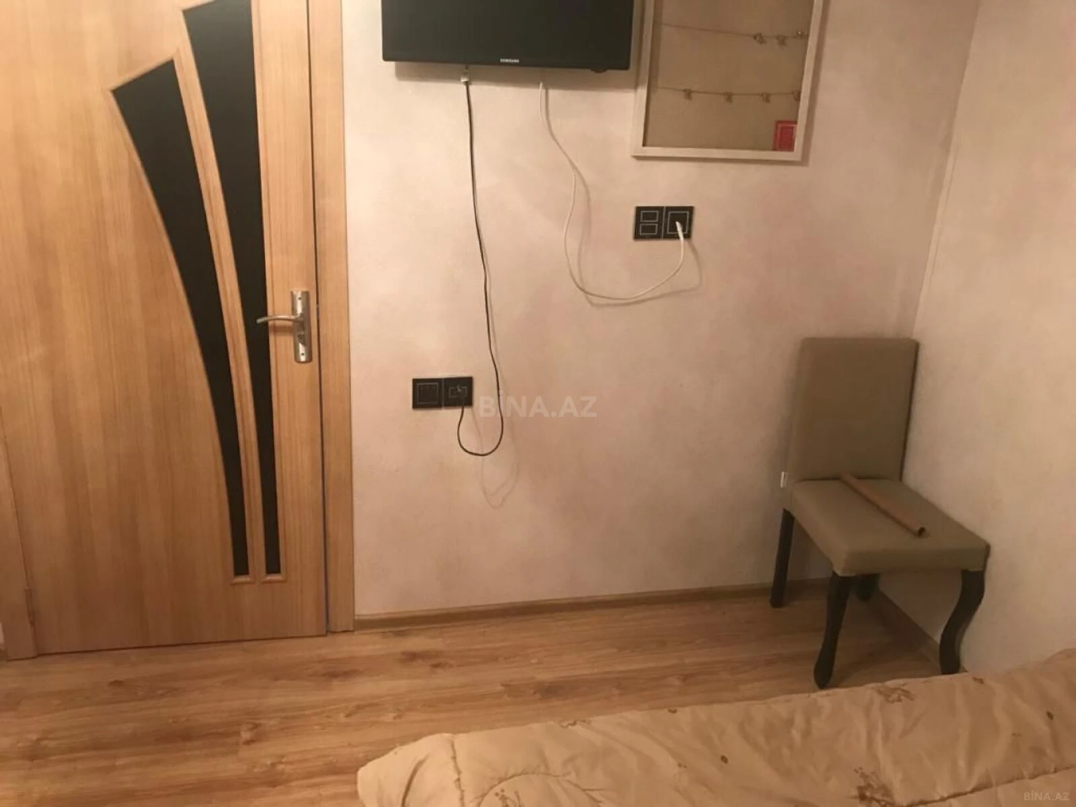 Satılır 2 otaqlı mənzil 72 m²