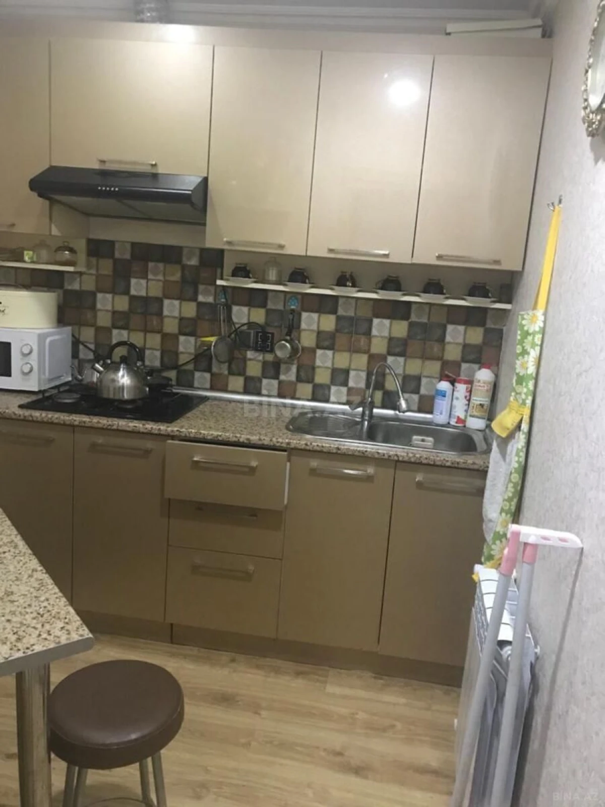 Satılır 2 otaqlı mənzil 72 m²
