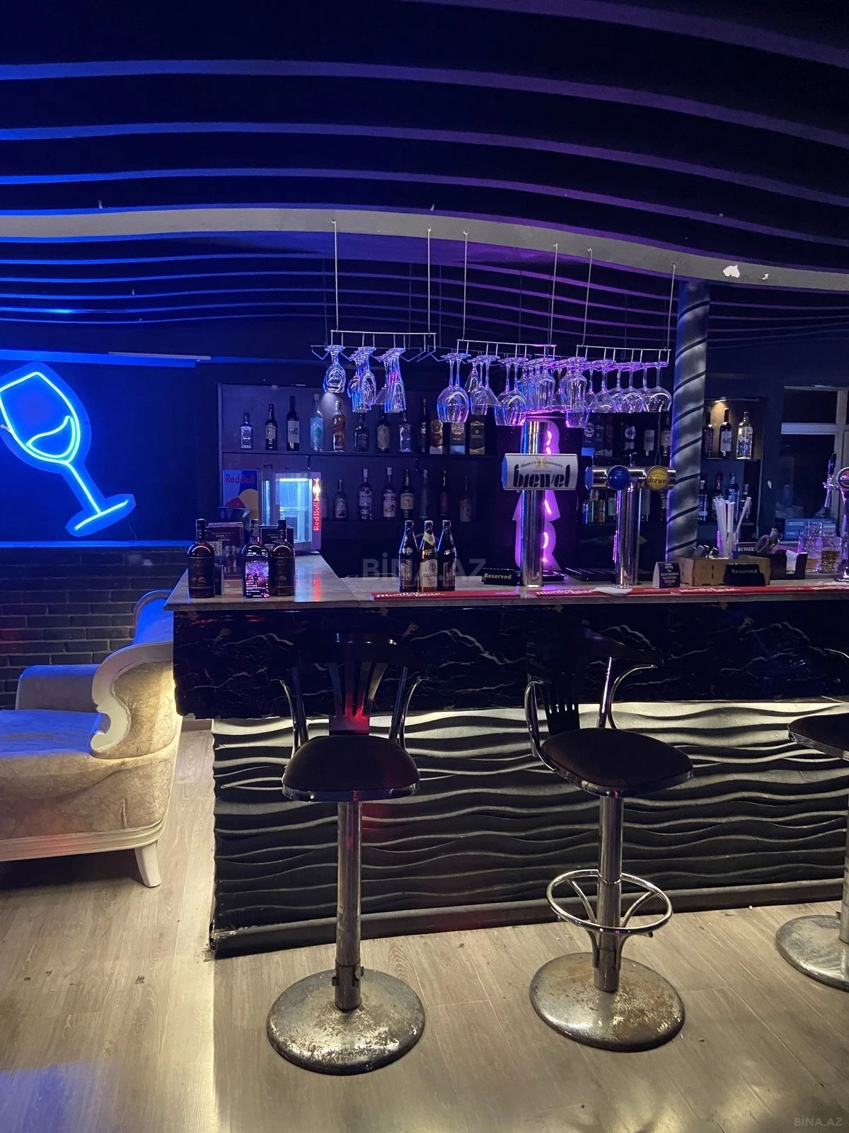 Kirayə verilir obyekt 570 m²