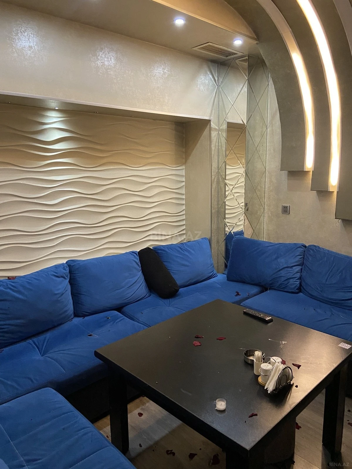 Kirayə verilir obyekt 570 m²