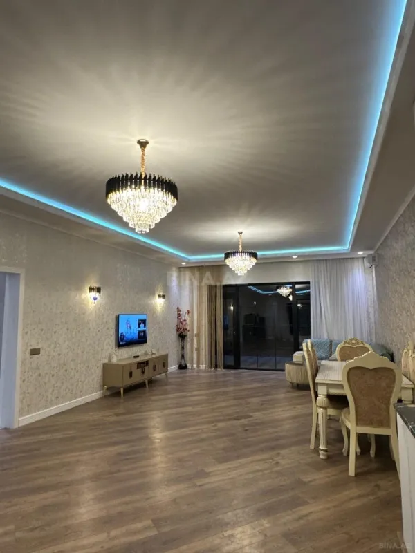 Satılır 4 otaqlı həyət evi 200 m²