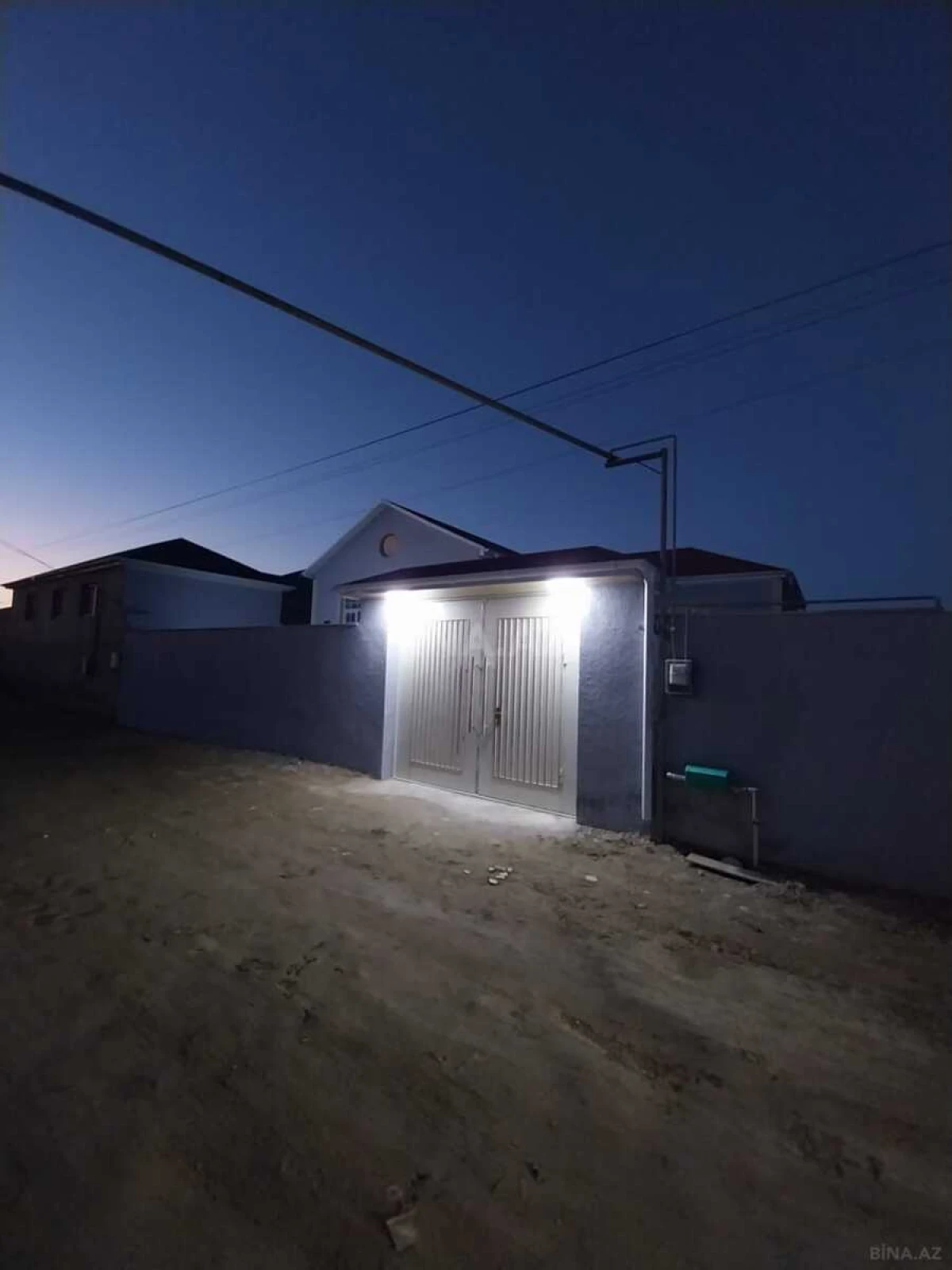 Satılır 4 otaqlı həyət evi 120 m²