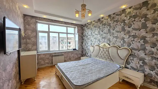 Satılır 3 otaqlı mənzil 80 m²