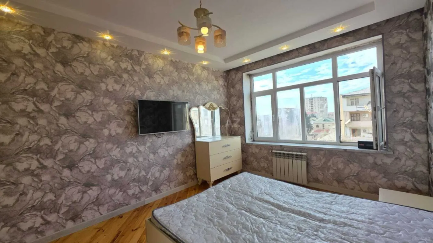 Satılır 3 otaqlı mənzil 80 m²
