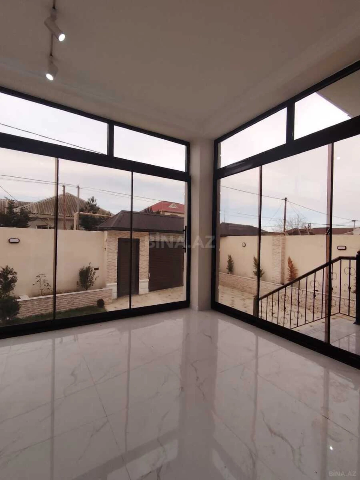 Satılır 4 otaqlı həyət evi 120 m²