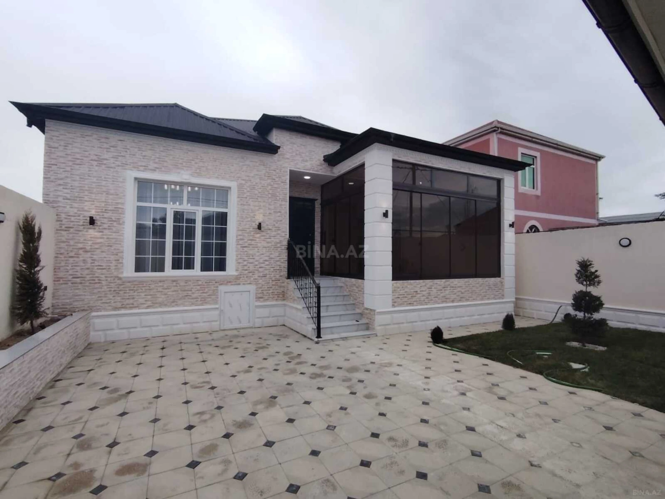 Satılır 4 otaqlı həyət evi 120 m²